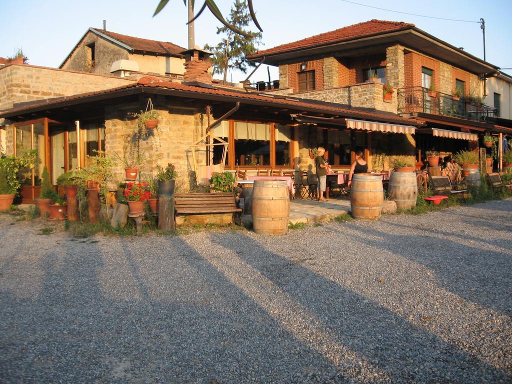 Agriturismo Gallo Cortemilia Exterior foto